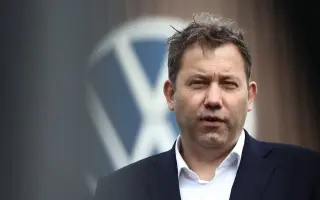 ألمانيا تدعو أوروبا لحماية صناعة سياراتها من الصين