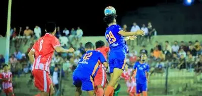 شعب حضرموت أول المتأهلين إلى نصف نهائي كأس الجمهور...