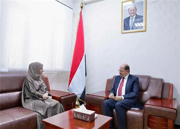 رئيس الوزراء يطلع على نتائج تحركات وزيرة الخارجية ويؤكد على مضاعفة الجهد الدبلوماسي في هذه المرحلة