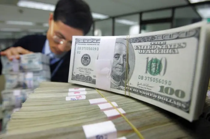 انخفاض حيازة الإمارات من سندات الخزانة الأمريكية بـ4.7 مليار دولار