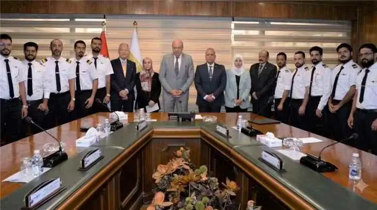 تخريج 11 مراقب جويا من كوادر هيئة الطيران المدني و...