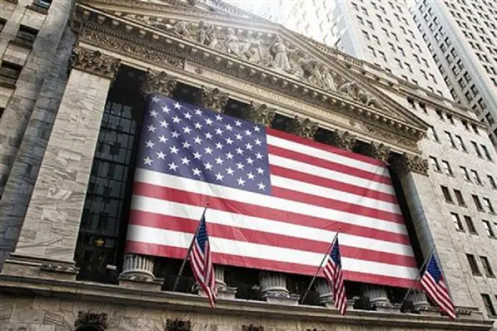 هبوط معنويات المستثمرين الأفراد لأدنى مستوى في أكثر من عامين