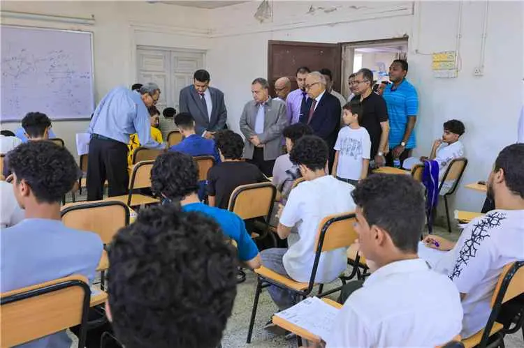 1023 طالبًا وطالبة يتنافسون على مقاعد كلية الحاسوب...