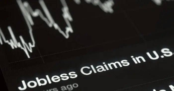 تراجع طلبات إعانة البطالة الأمريكية يعكس استقرار س...