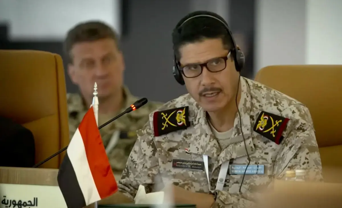 الوفد اليمني في التحالف البحري يدعو لتوحيد الجهود...