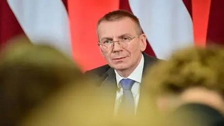 الرئيس اللاتفي يدعو دول أوروبا للاستعداد لـ"حرب بس...