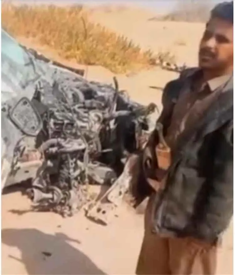 نجاة مسافرين من انفجار لغم حوثي بسيارتهم على طريق اليتمة-الحزم