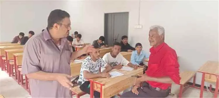 انطلاق الاختبارات وسط إقبال واسع.. معاهد عدن التقن...