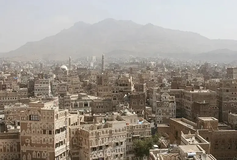 سقوط طائرة مسيرة حوثية على منزل في صنعاء
