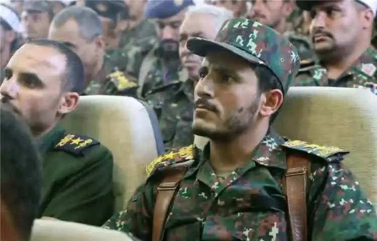 عاجل : مصرع قيادي أمني حوثي بارز بنيران القوات الم...