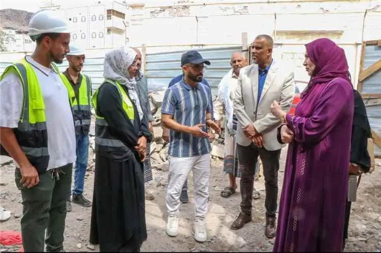 مبجر وعشيش وبن جرادي يتفقدون ترميم مبنى التربية ال...