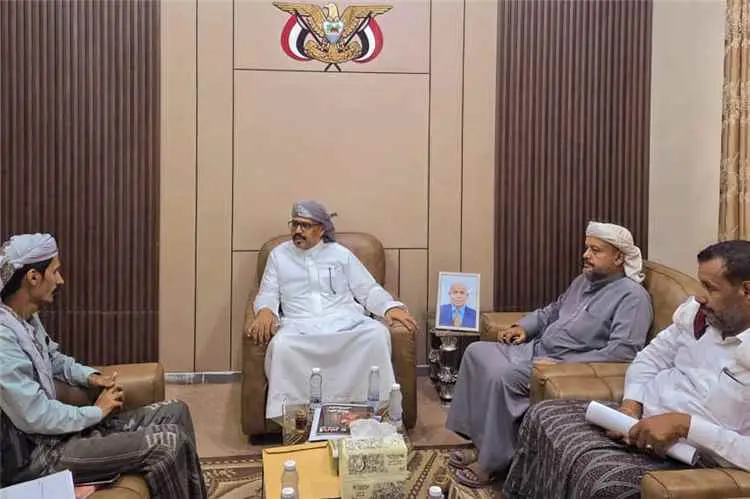 مدير عام مصلحة شؤون القبائل يلتقي مدير عام مديرية...