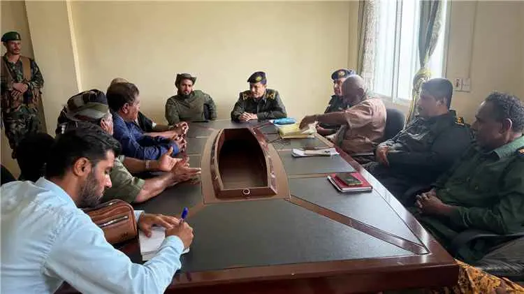 مدير أمن أبين يلتقي رؤساء الجمعيات السمكية في القط...