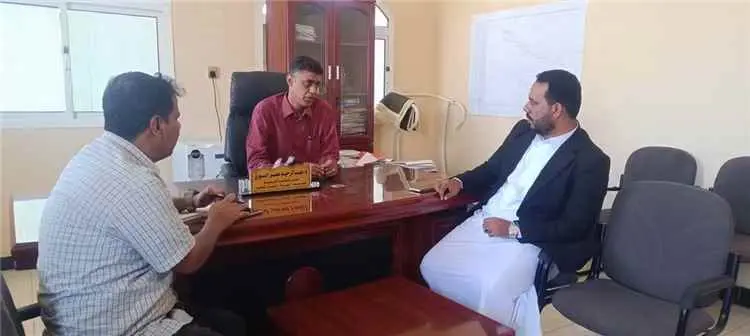 مدير عام الريدة وقصيعر يناقش مع «مشروع الأشغال الع...