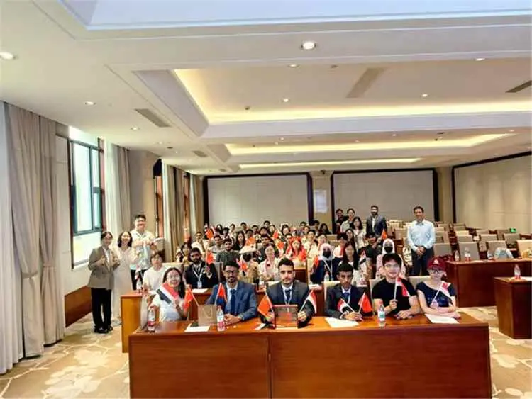 وفد الاتحاد العام لطلاب جامعة عدن يزور جامعة تشجيا...
