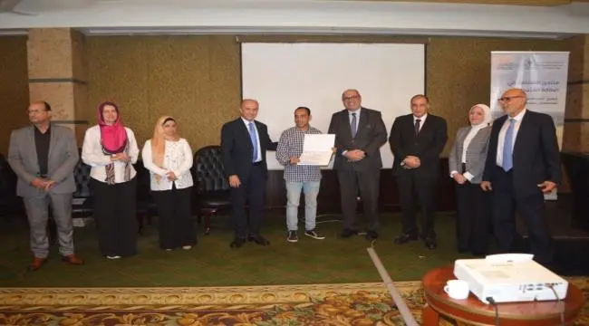 ضمن مبادرة "تيراميد" للطاقة المتجددة.. شبكة "رائد" تُكرم 6 صحفيين في مسابقتها الإعلامية.