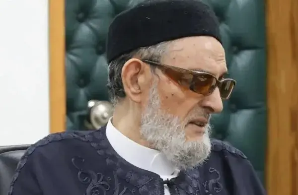 الحكومة اليمنية تحتج لدى ليبيا على تصريحات مفتيها...
