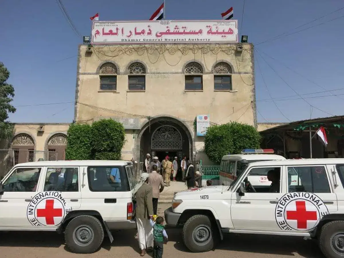 أكثر من 100 جثة حوثية تصل إلى مستشفى هيئة ذمار قاد...