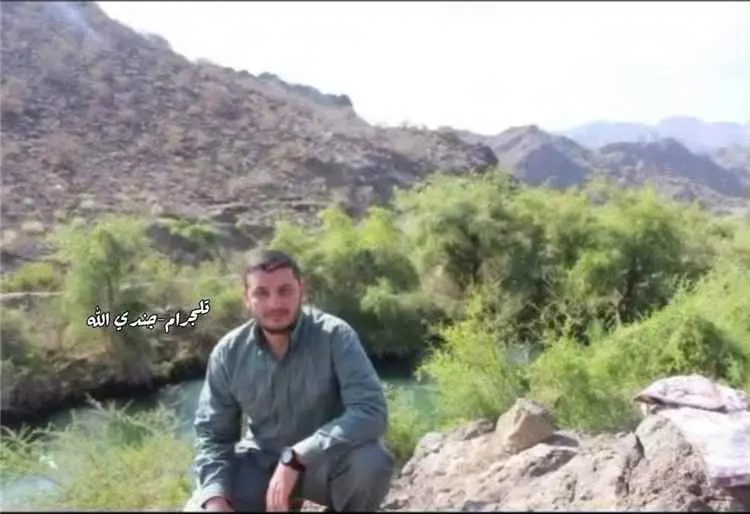 ما الذي جاء بهم إلى اليمن؟.. صور لقيادات إيرانية و...