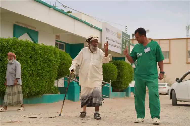 مركز الأطراف الصناعية بسيئون يقدم أكثر من 15 ألف خ...