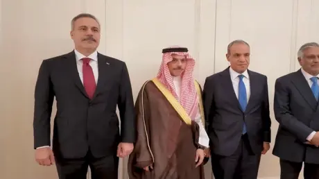 وزراء خارجية تركيا والسعودية ومصر وباكستان يجتمعون...