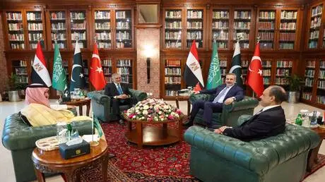 بعد الهجمات الحوثية.. تحرك الرباعية من نيويورك لدع...