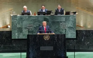 ترامب يعلن تغيير اسم الذكاء الاصطناعي إلى "الفائق"