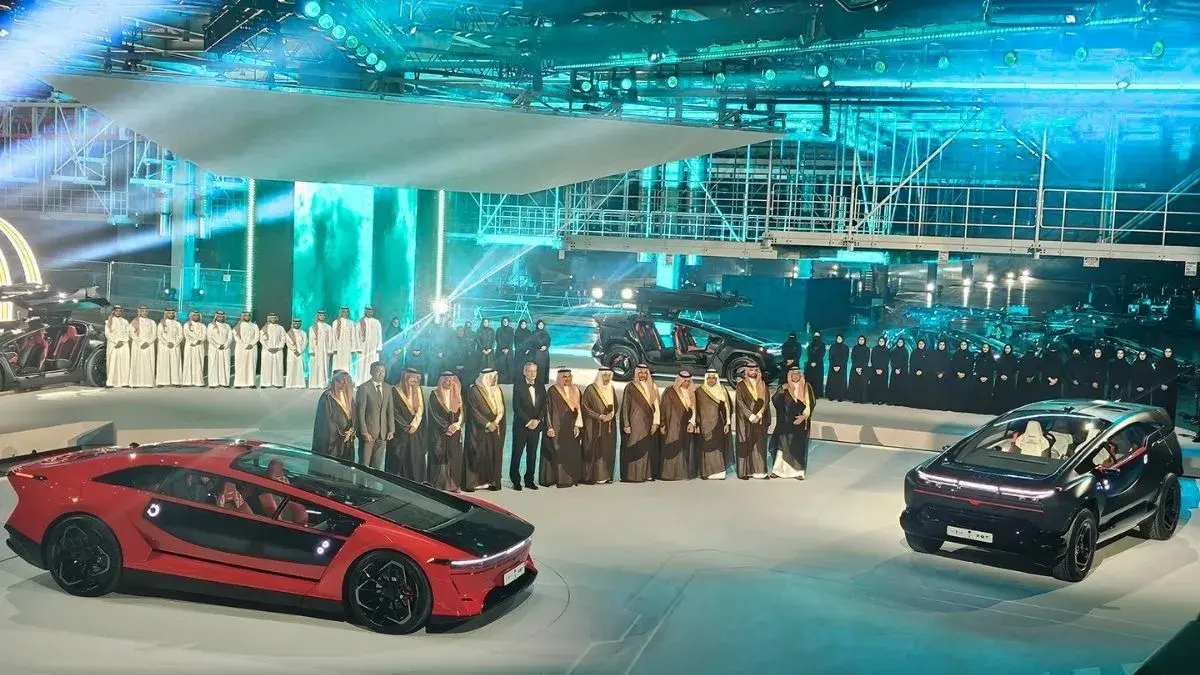 "سير" تكشف عن سياراتها الكهربائية بتوجيهات ولي الع...
