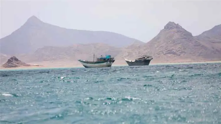 ثماني دول تؤكد رفضها تعطيل الملاحة في مضيقي هرمز و...