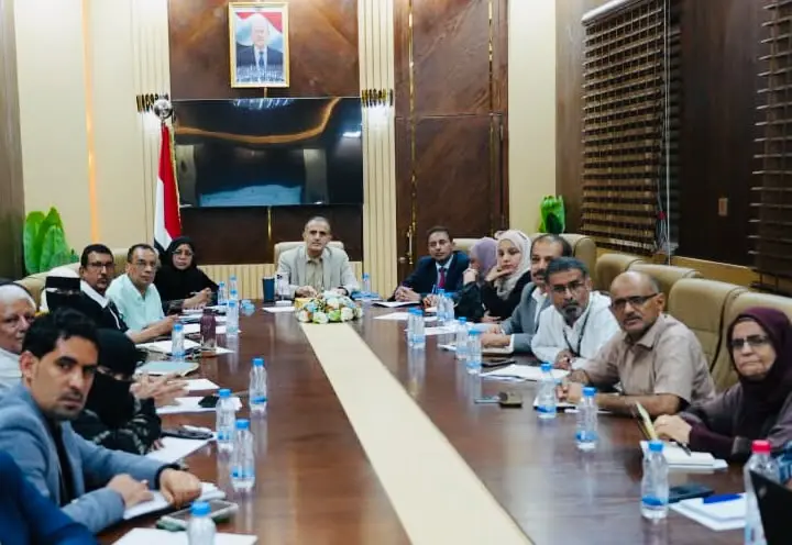 وزير الصحة يرأس اجتماعاً للجنة حدث الطوارئ ويشدد ع...