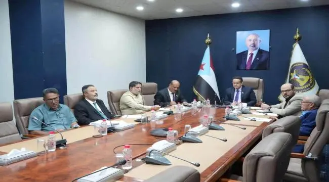 الحالمي يجتمع برؤساء تنفيذيات الانتقالي لبحث تطورا...