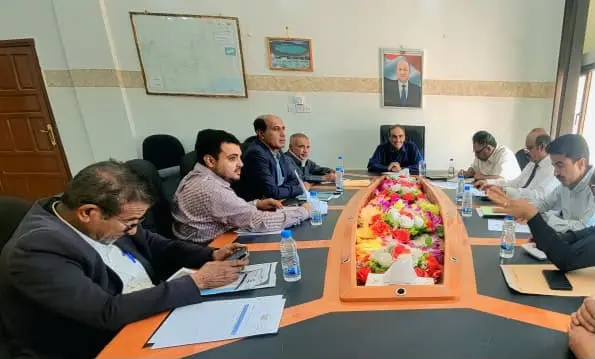 لجنة المناقصات بشبوة تناقش خطة عملها للربع الأخير من العام الجاري