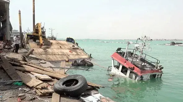 أسوشيتد برس: خبراء الحرس الثوري أداروا معركة الساحل الغربي ومكنوا الحوثيين من السيطرة عليه في 48 ساعة