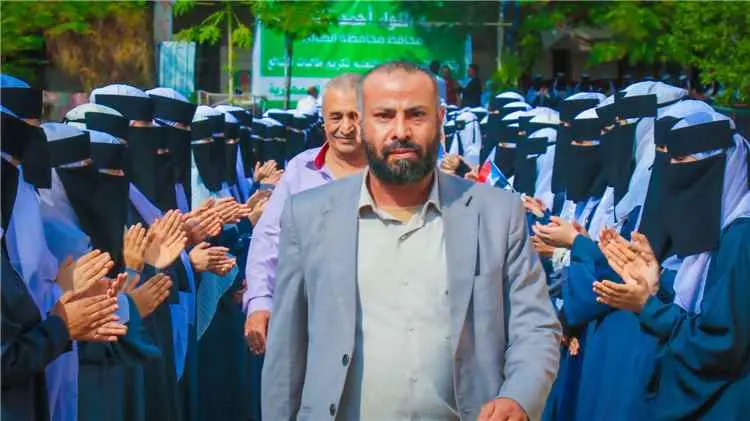 محافظ الضالع يوجه بصرف حوافز المعلمين في عموم مديريات المحافظة