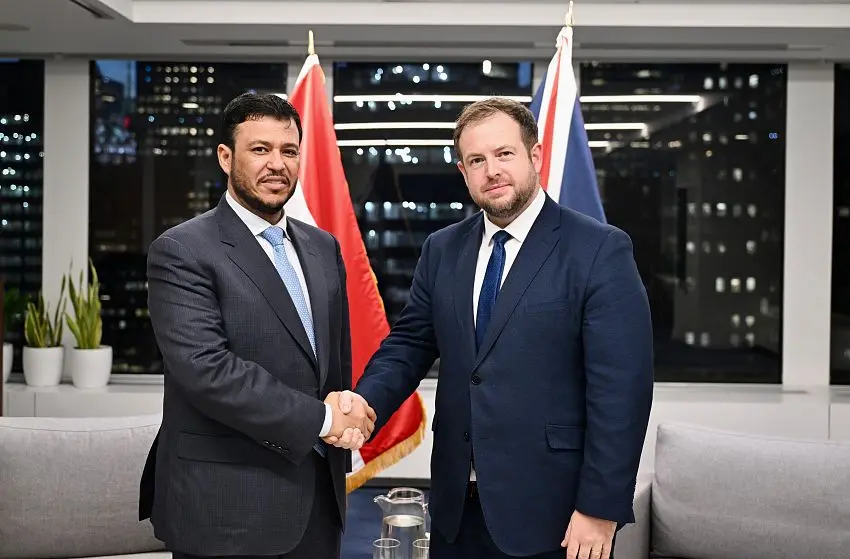 العليمي يطالب بريطانيا بتحرك دولي لتنفيذ قرارات مجلس الأمن وخنق شبكات الحوثيين