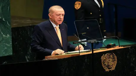 أردوغان: اتفاقية مكة للدفاع خطوة جادة لتعزيز أمن ا...