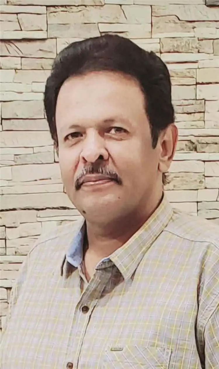 الناشط السياسي وجدي السعدي يهنئ العميد أحمد سالم ا...