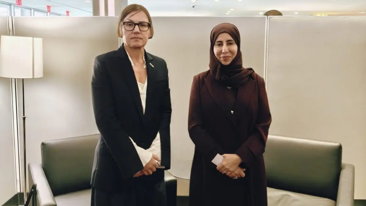 وزيرة الخارجية تبحث مع اللجنة الدولية للصليب الأحم...