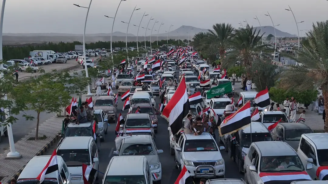 موكب سبتمبري جماهيري يجوب شوارع مأرب احتفاءً بالعي...