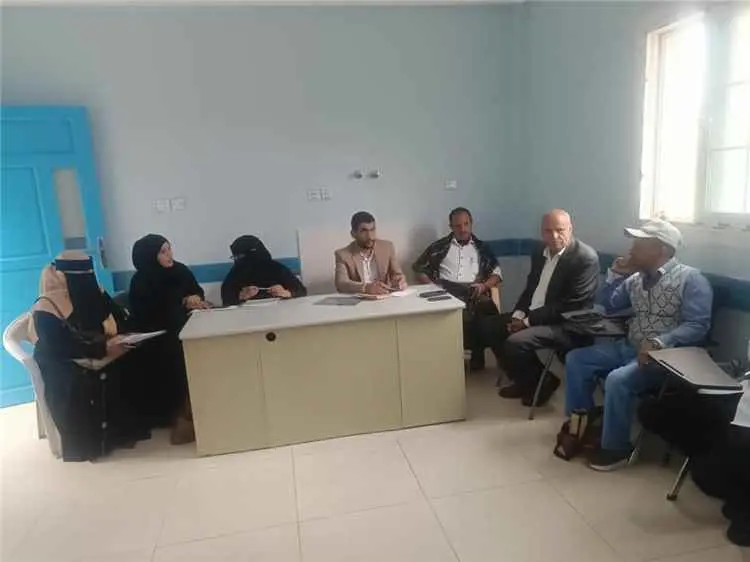 فريق من وزارة الصحة يزور المفلحي لتقييم وضع المستشفى العام ودراسة ترفيعه