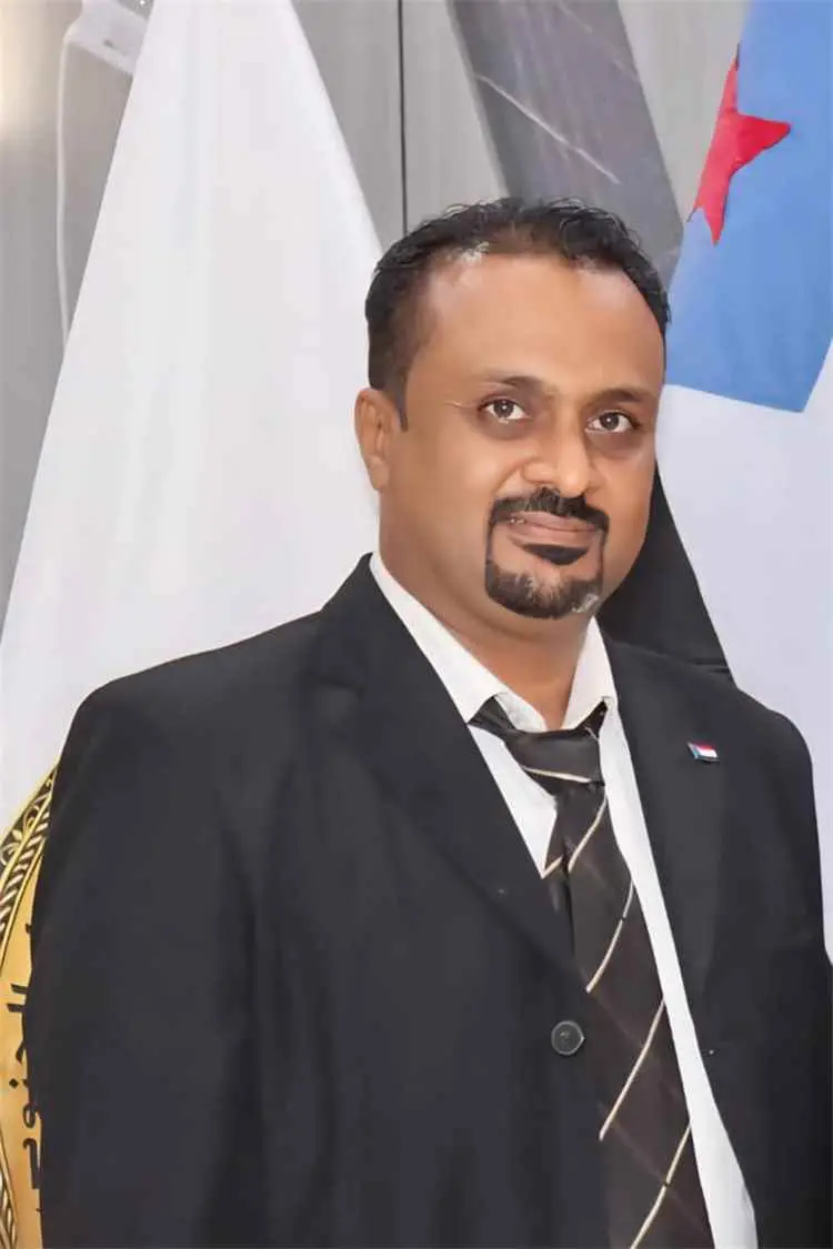 المؤسسات تُبنى بالتنظيم لا بالشعارات.. قراءة في مس...