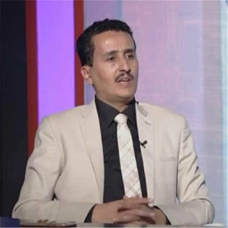 فهد الشرفي: شخصيات يمنية استفادت من ثورة سبتمبر ثم...