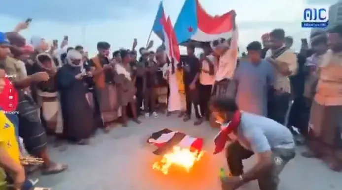 اتهامات للانتقالي بالتخادم مع الحوثيين لمنع احتفال...