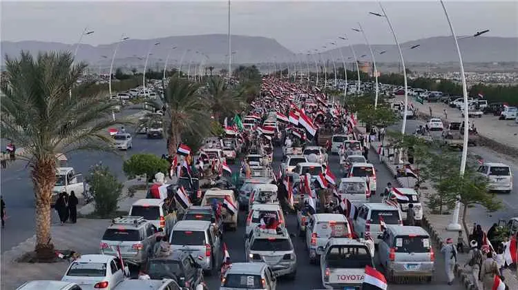 احتفالات شعبية واسعة في مأرب بالذكرى الـ64 لثورة 2...