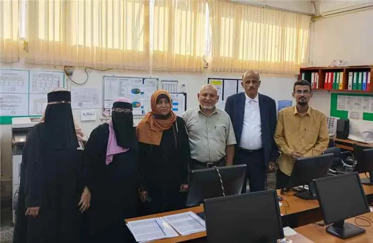 كلية الطب عدن تنفذ أول امتحان تقييمي معياري لطلاب...