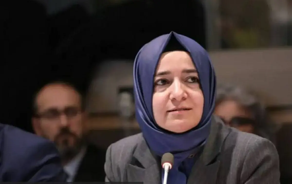 استقالة وزيرة تركية سابقة من الحزب الحاكم بسبب تحق...