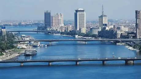 وزير الصحة المصري يؤكد مواصلة علاج جرحى غزة واستيع...