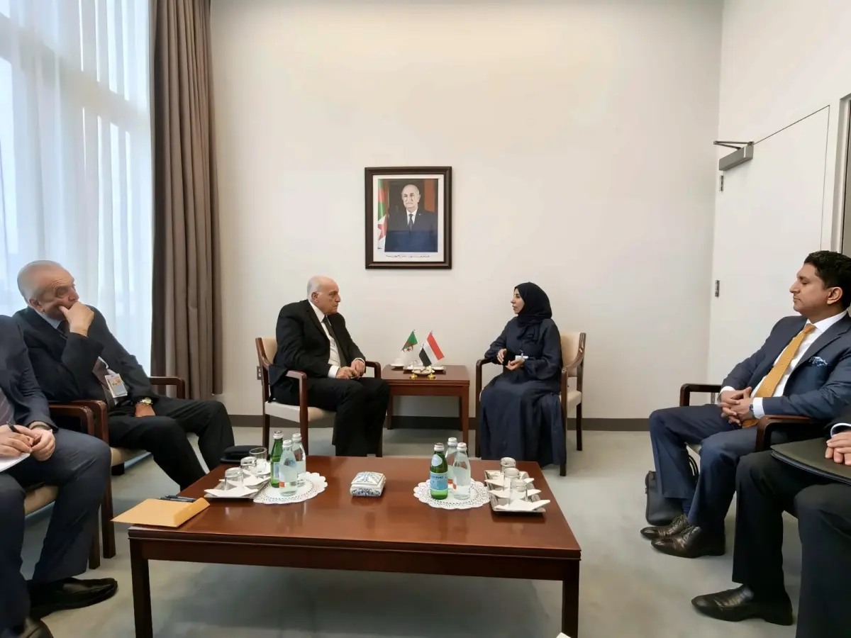 وزيرة الخارجية تبحث مع نظيرها الجزائريوتنسيق الموا...