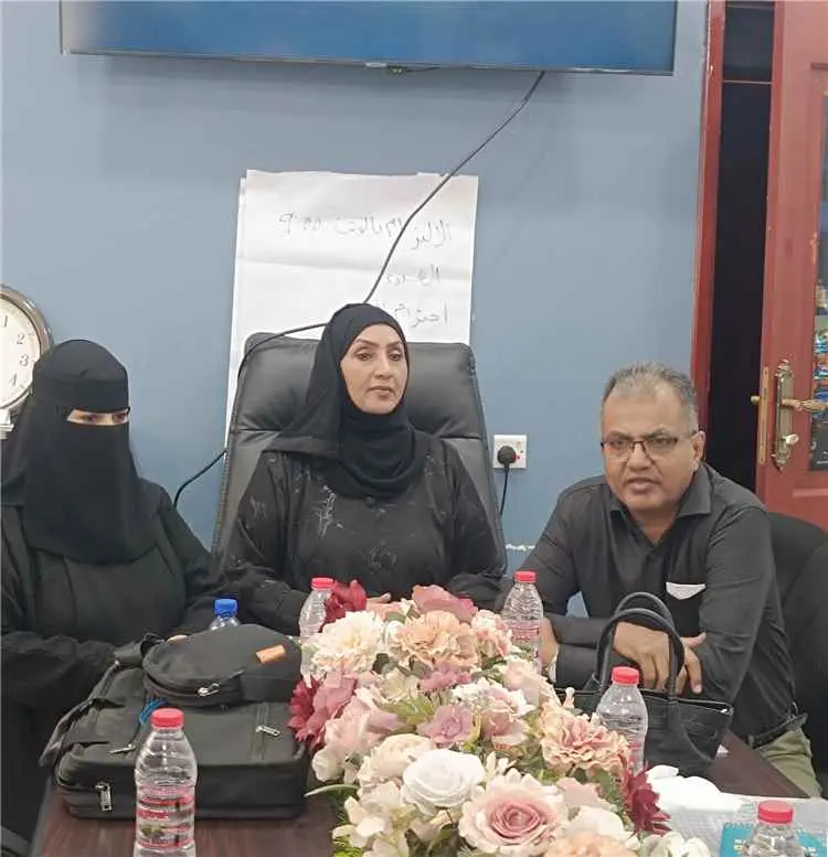 وكيل محافظ عدن لشؤون المرأة ومدير عام المعلا يشهدا...