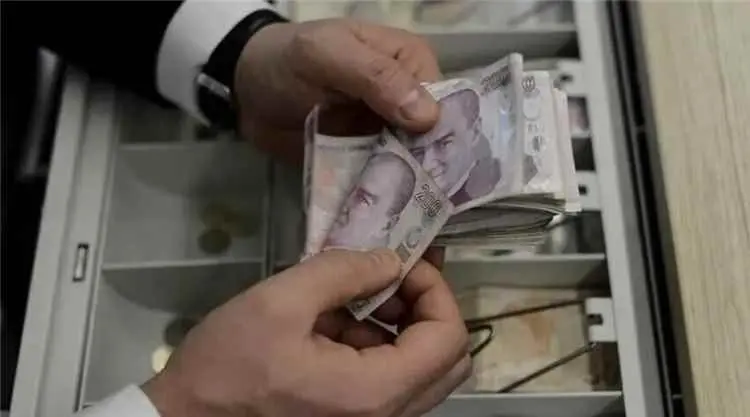 أسعار الدولار واليورو مقابل الليرة التركية اليوم ا...